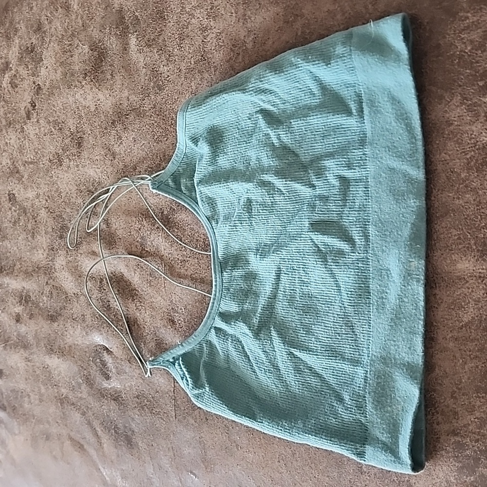 SM green knit crop tank